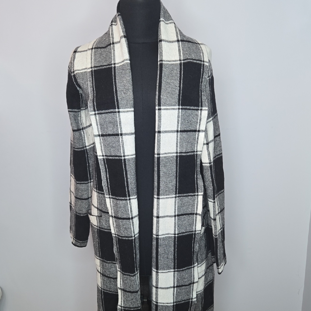 Tahari Black and White Plaid Cardigan